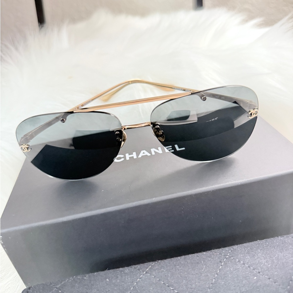 CHANEL Pilot Sunglasses with Quilted Case Authentic - Picture 2 of 16